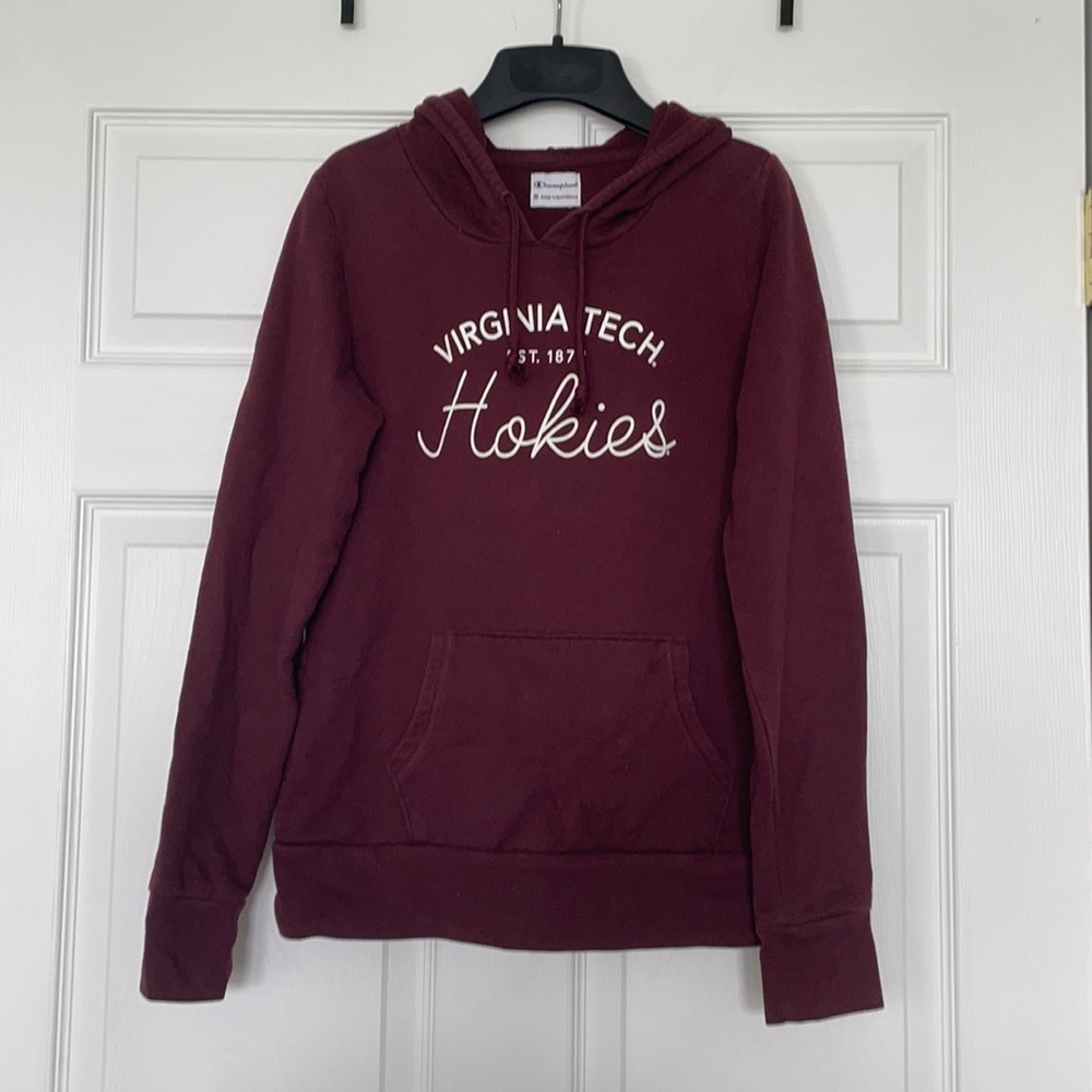 Maroon CHAMPION Virginia Tech sweatshirt, size M